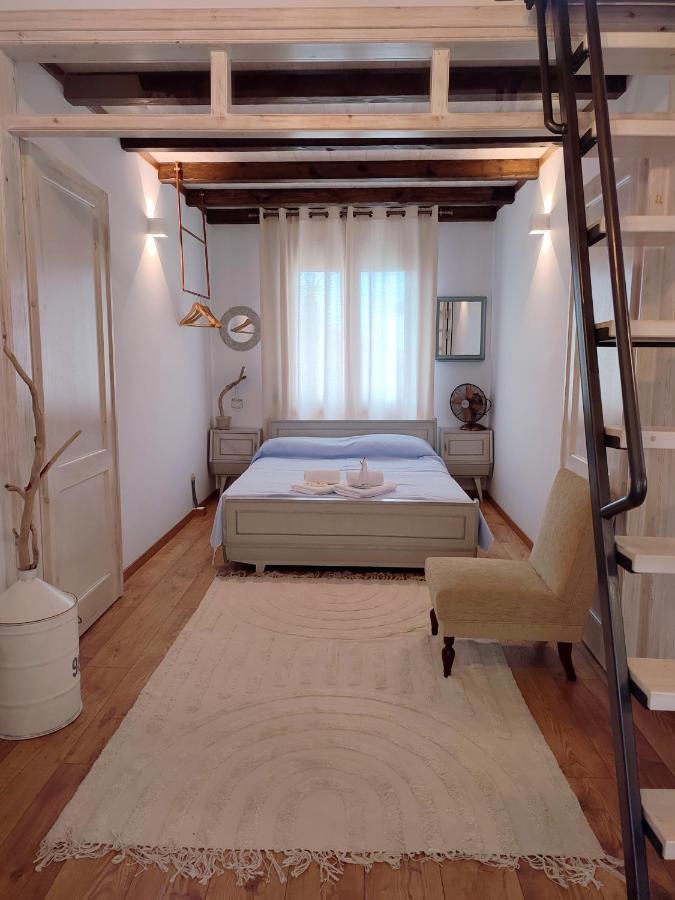 Habezeiko - The Vintage House Villa Afytos Ngoại thất bức ảnh